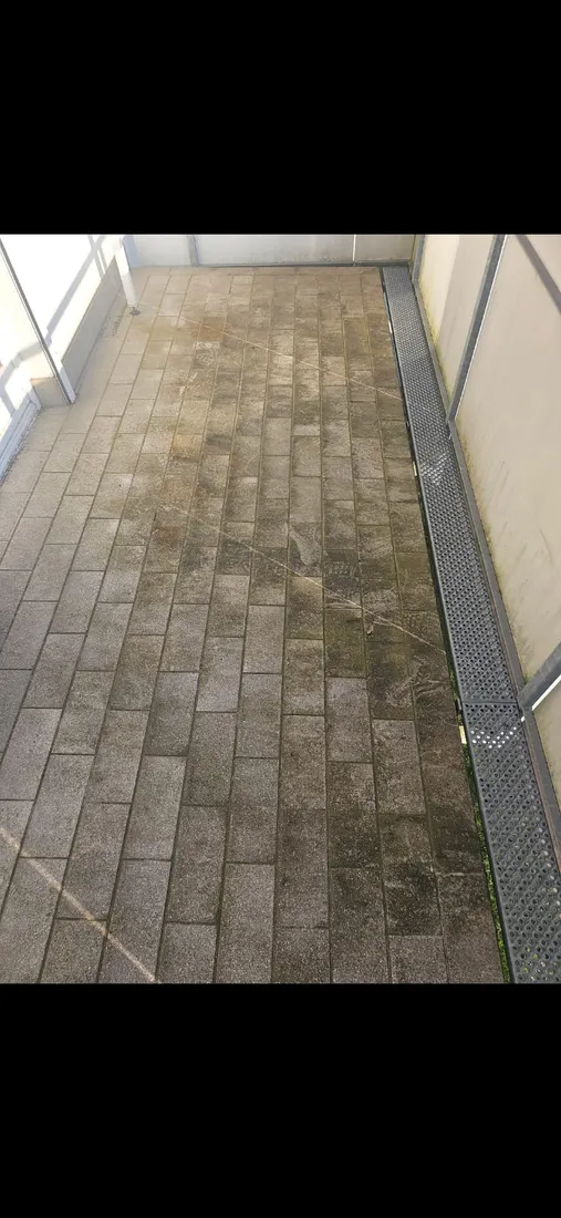 Terrassenpflaster vorher